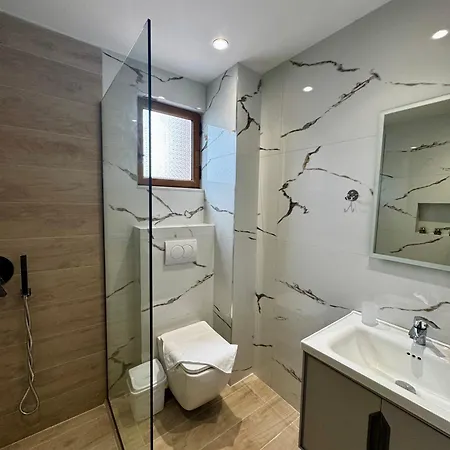 Spiro Hotel Ksamil