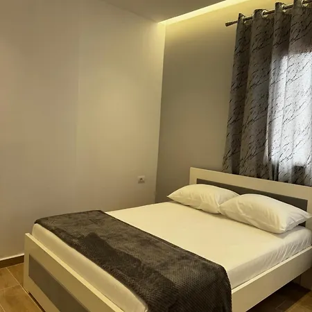 ホテル Spiro クサミル